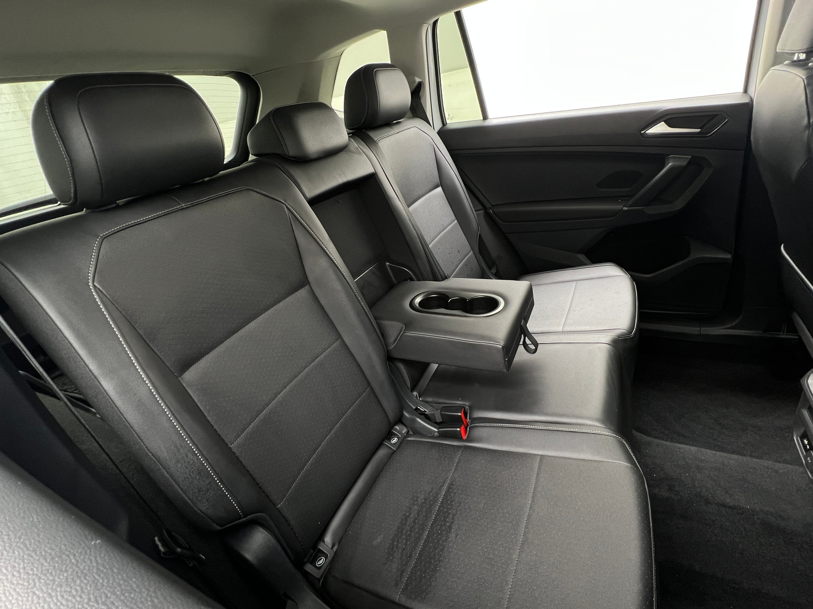 Thumbnail: 2018 Volkswagen Tiguan - 5