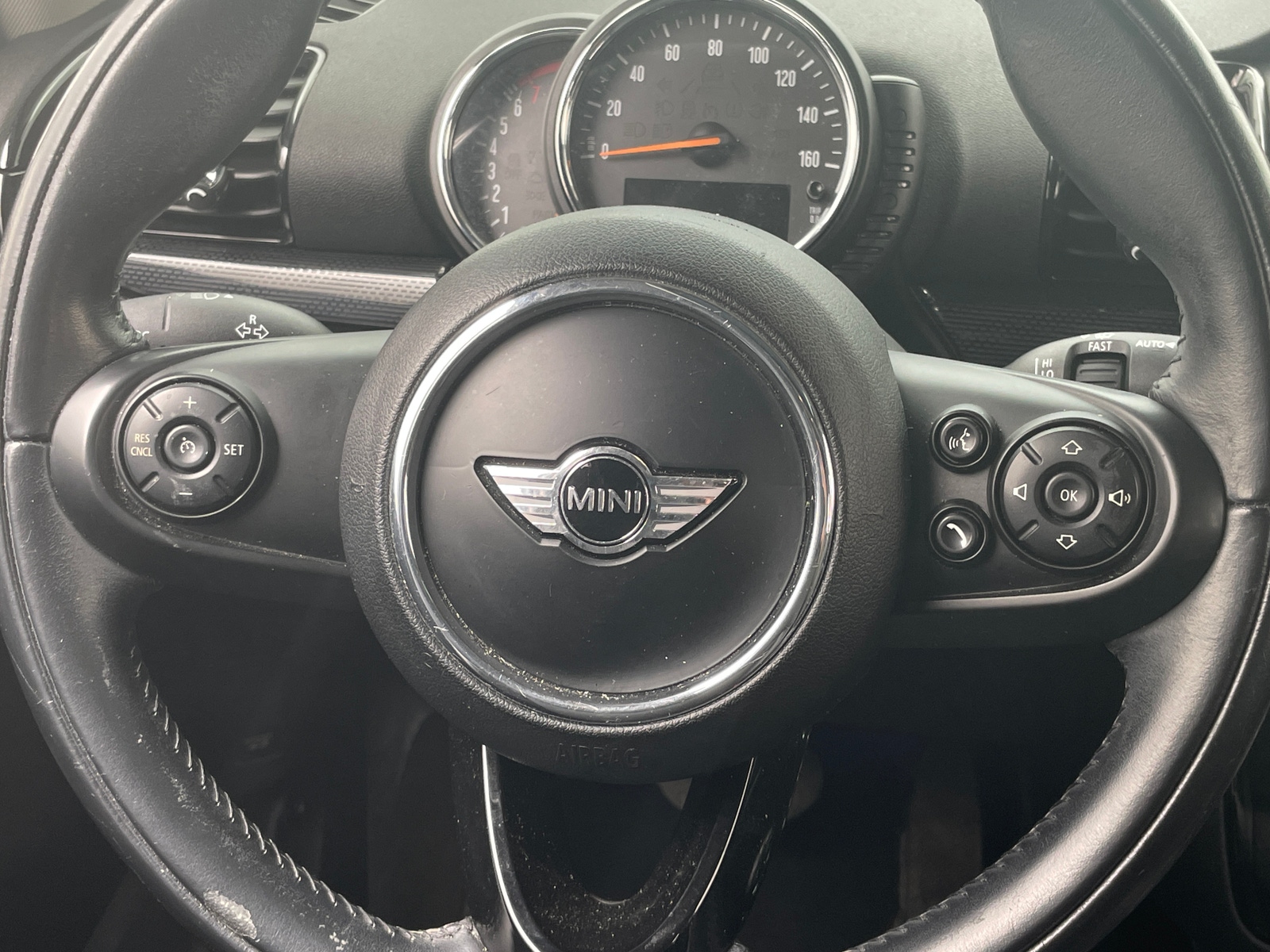 Thumbnail: 2016 MINI Cooper Clubman - 4