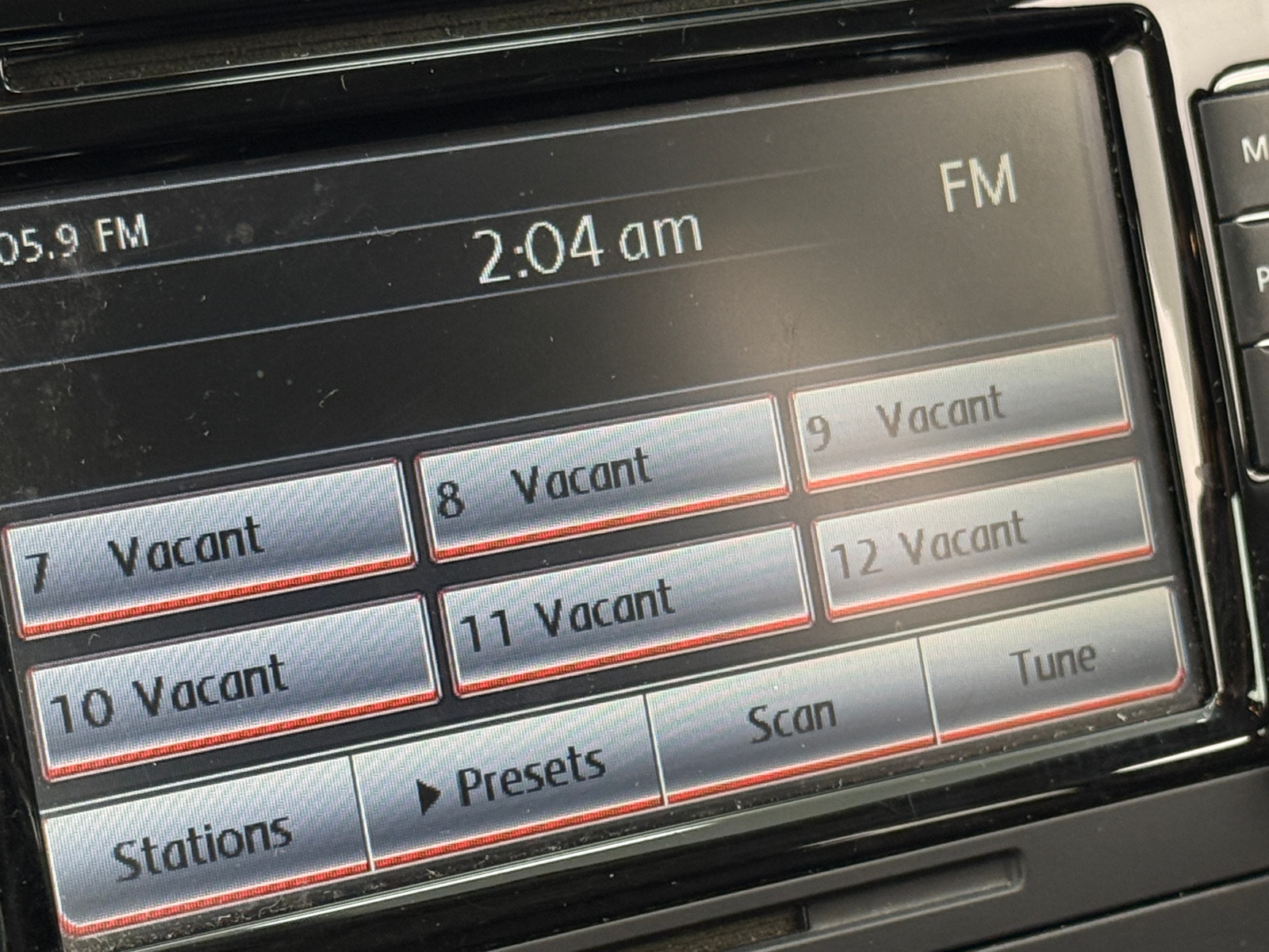 Thumbnail: 2015 Volkswagen Passat - 4