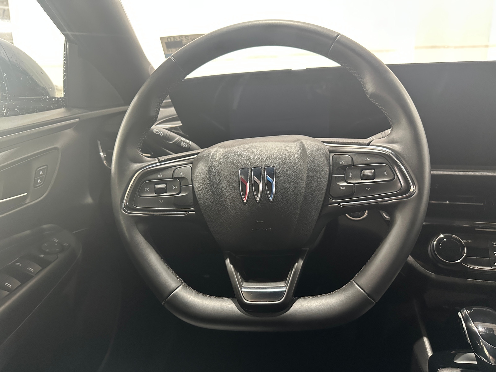 Thumbnail: 2025 Buick Envista - 4