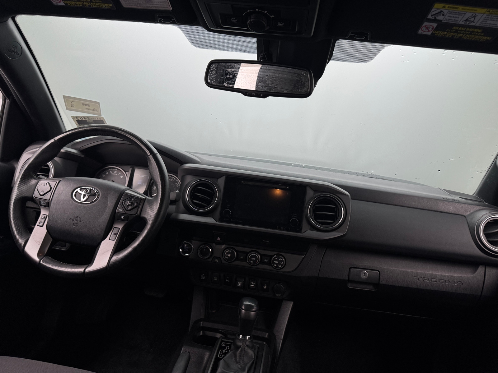 Thumbnail: 2019 Toyota Tacoma - 3