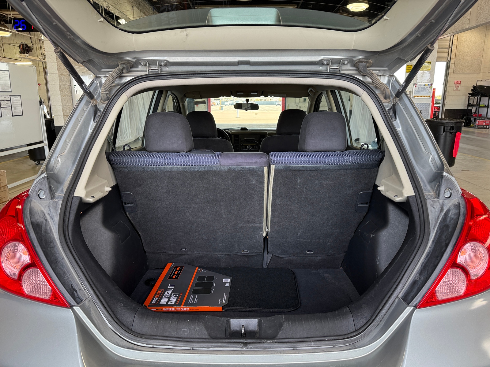 Thumbnail: 2011 Nissan Versa - 7