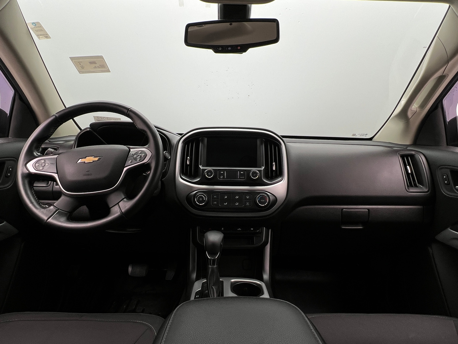 Thumbnail: 2022 Chevrolet Colorado - 3