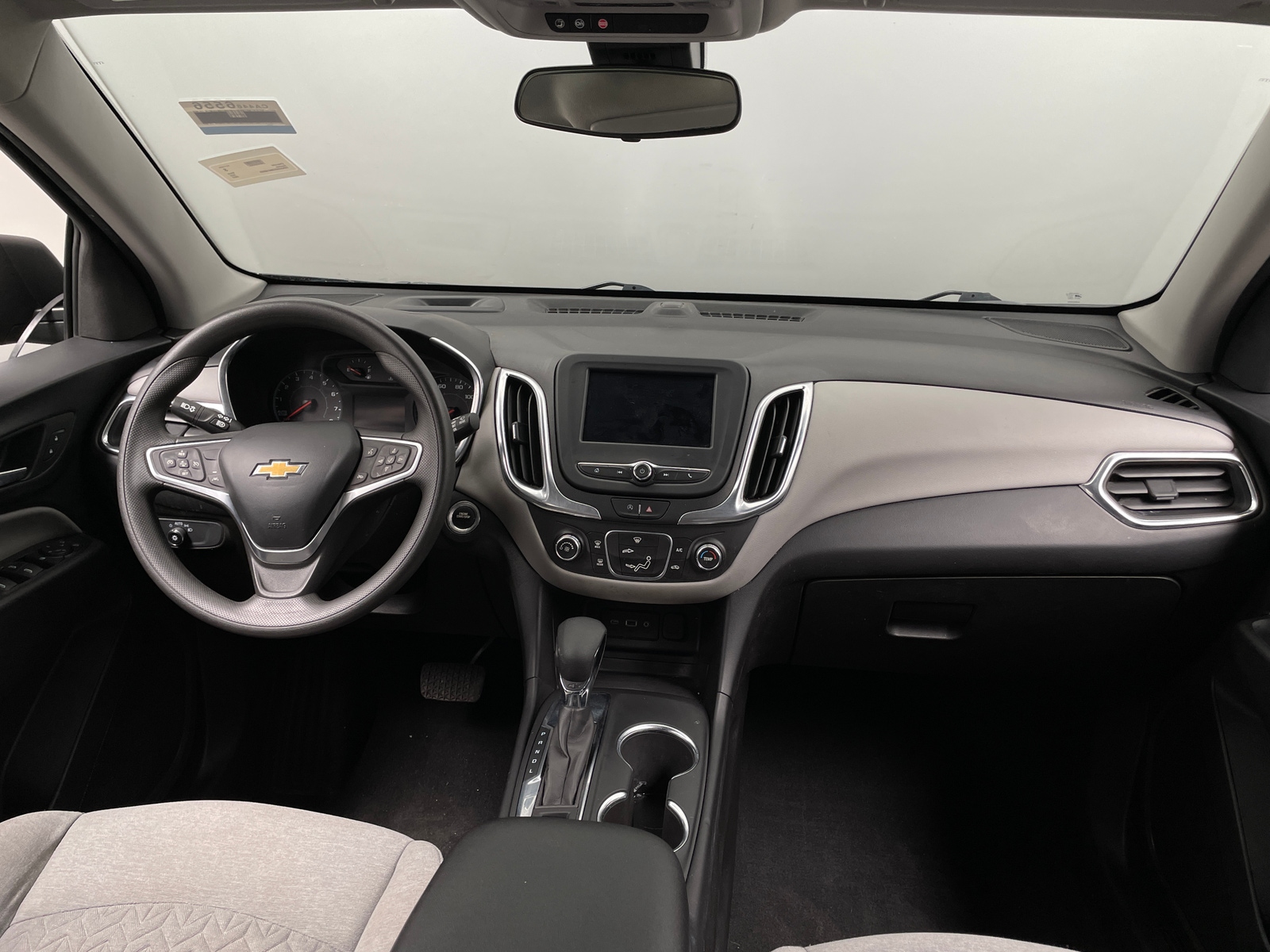 Thumbnail: 2022 Chevrolet Equinox - 3