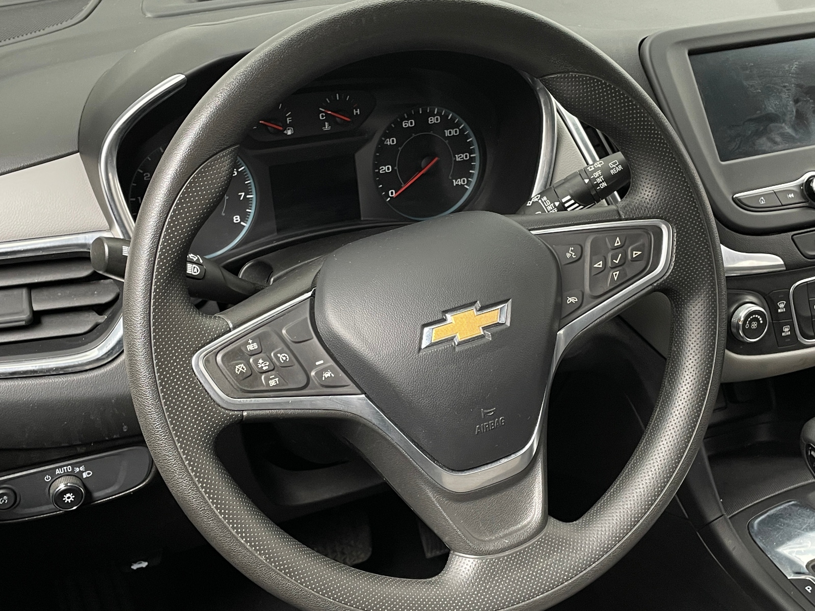 Thumbnail: 2022 Chevrolet Equinox - 5