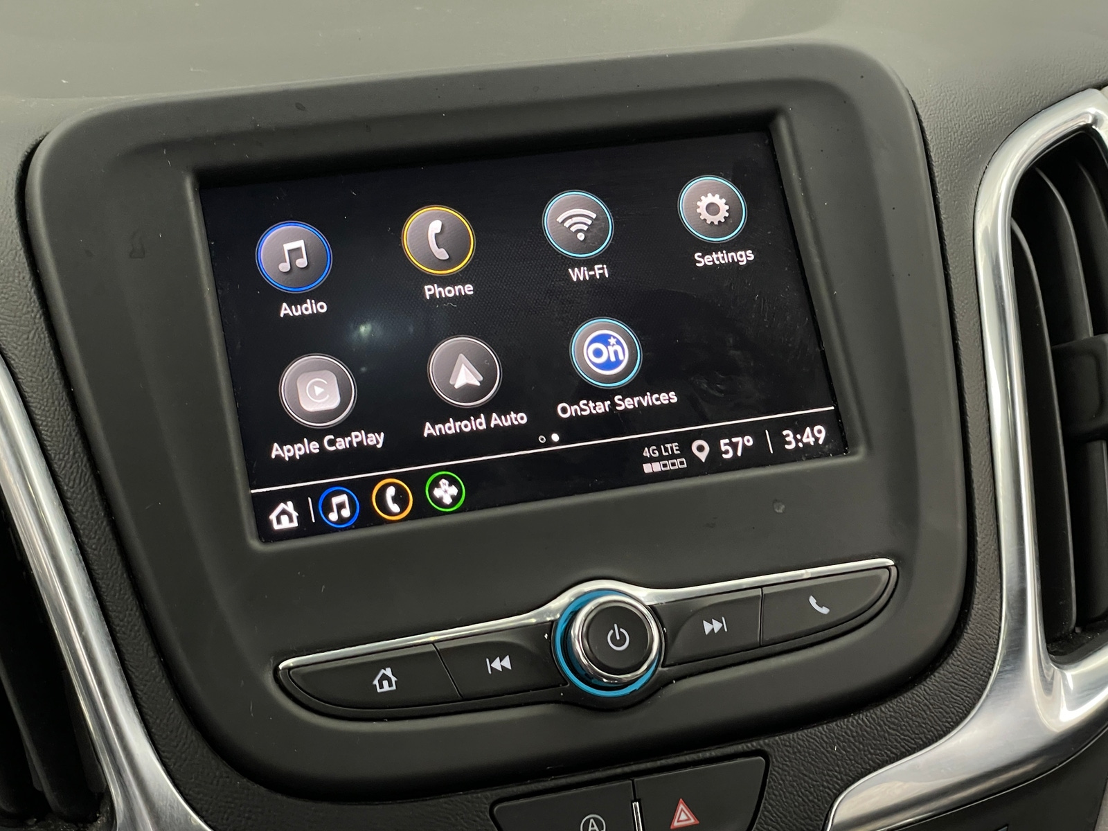 Thumbnail: 2022 Chevrolet Equinox - 4