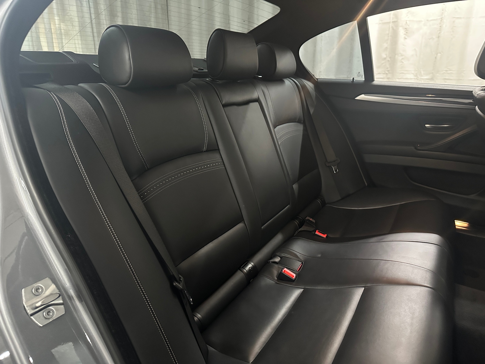 Thumbnail: 2016 BMW 5 Series - 5