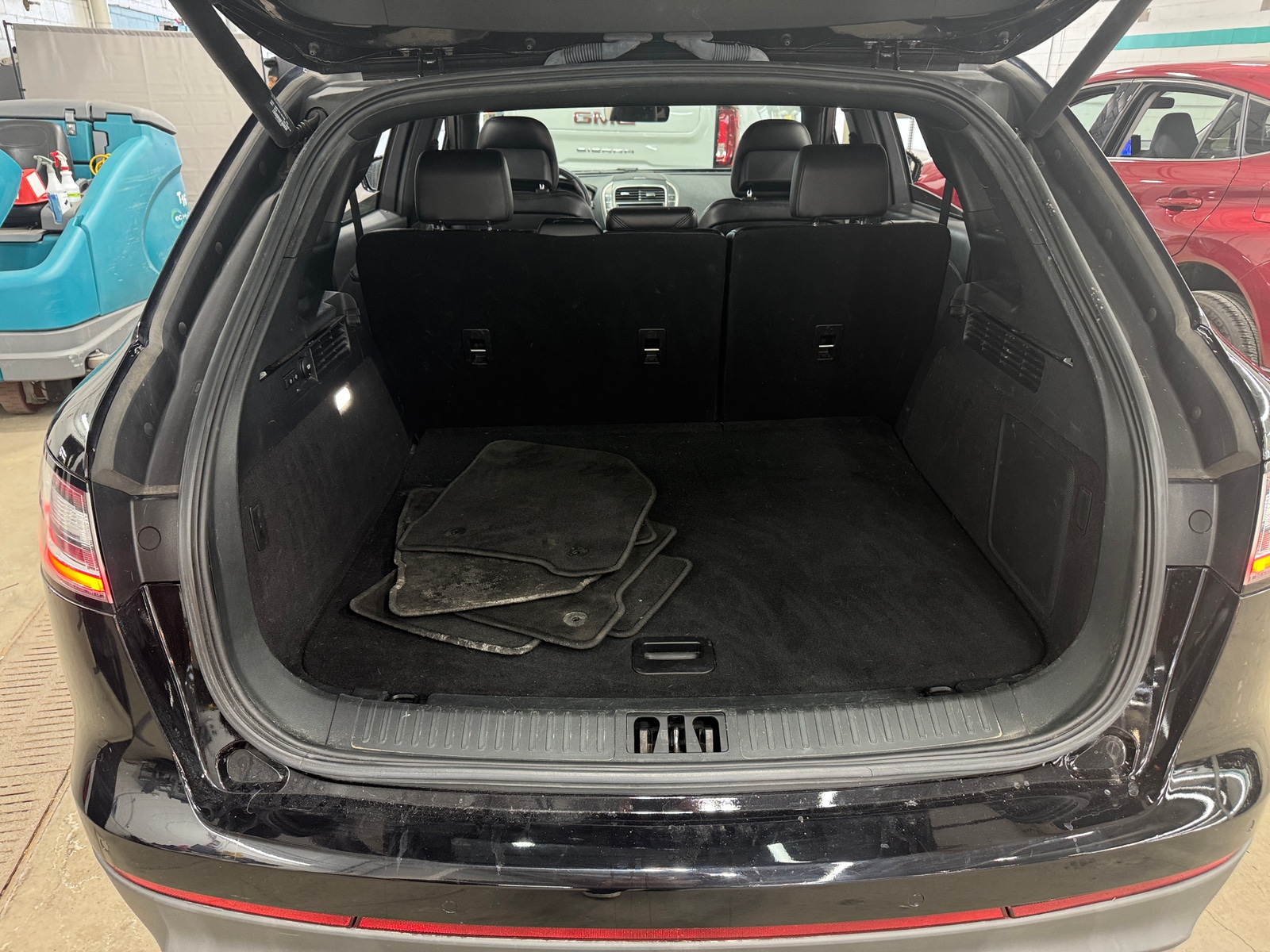 Thumbnail: 2019 Lincoln Nautilus - 6