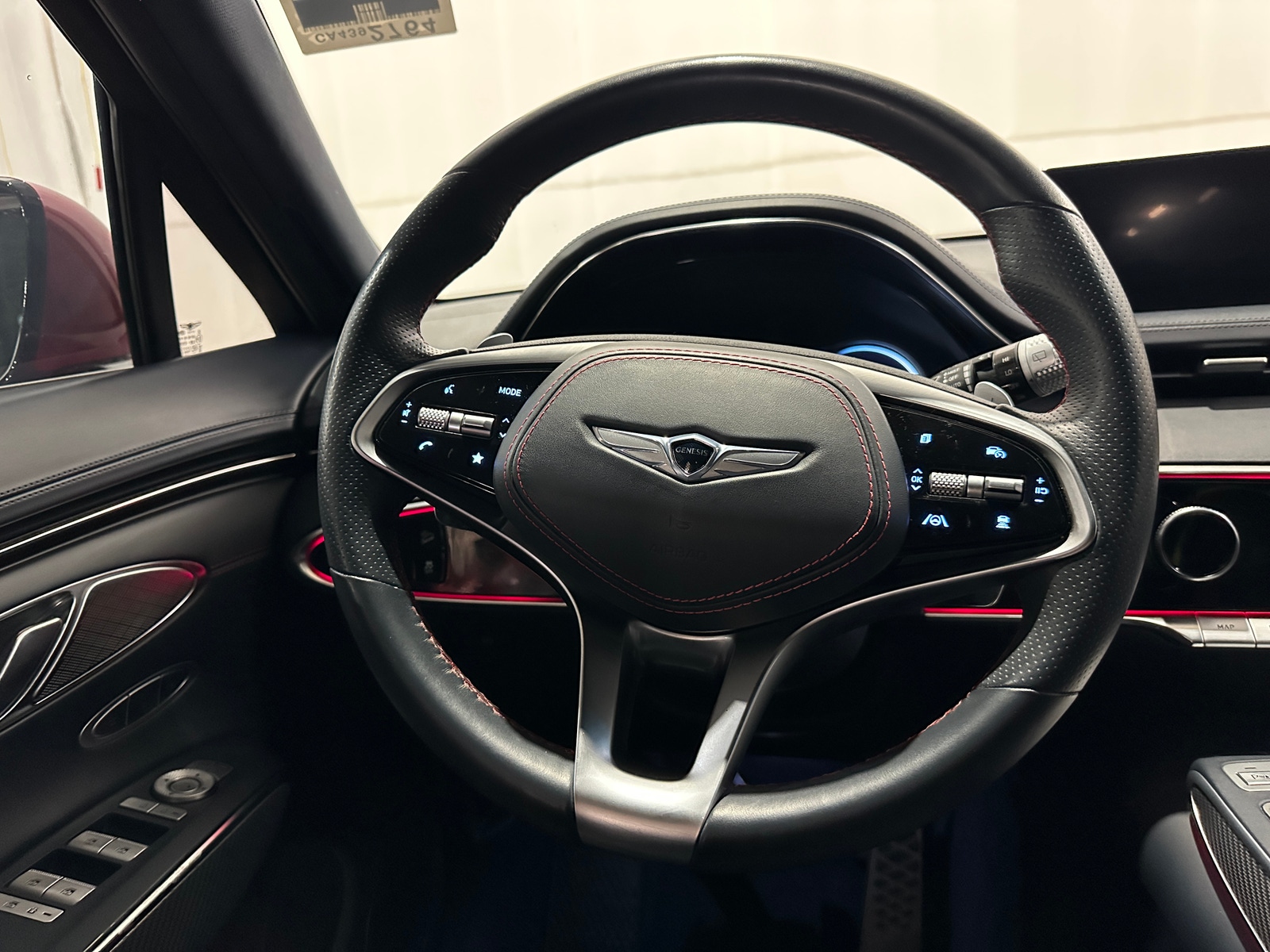 Thumbnail: 2022 Genesis GV70 - 4