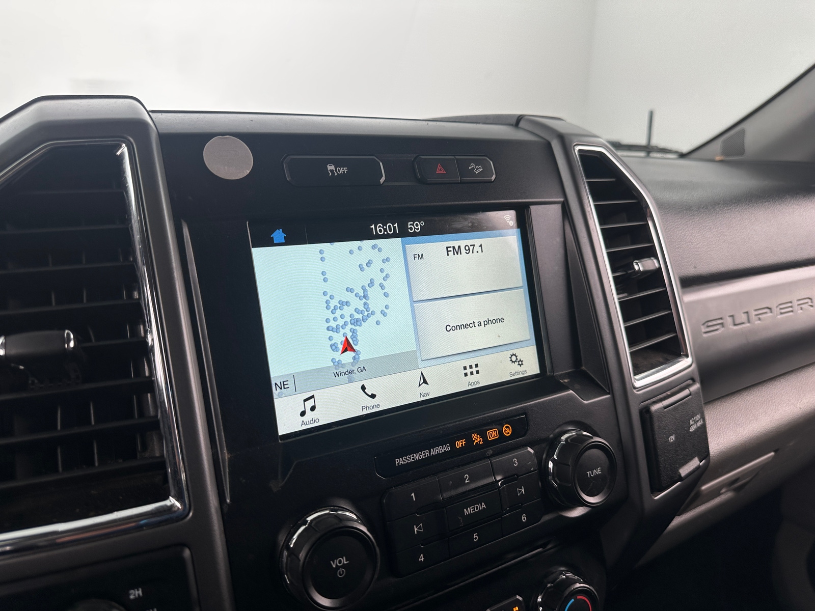 Thumbnail: 2018 Ford Econoline - 4