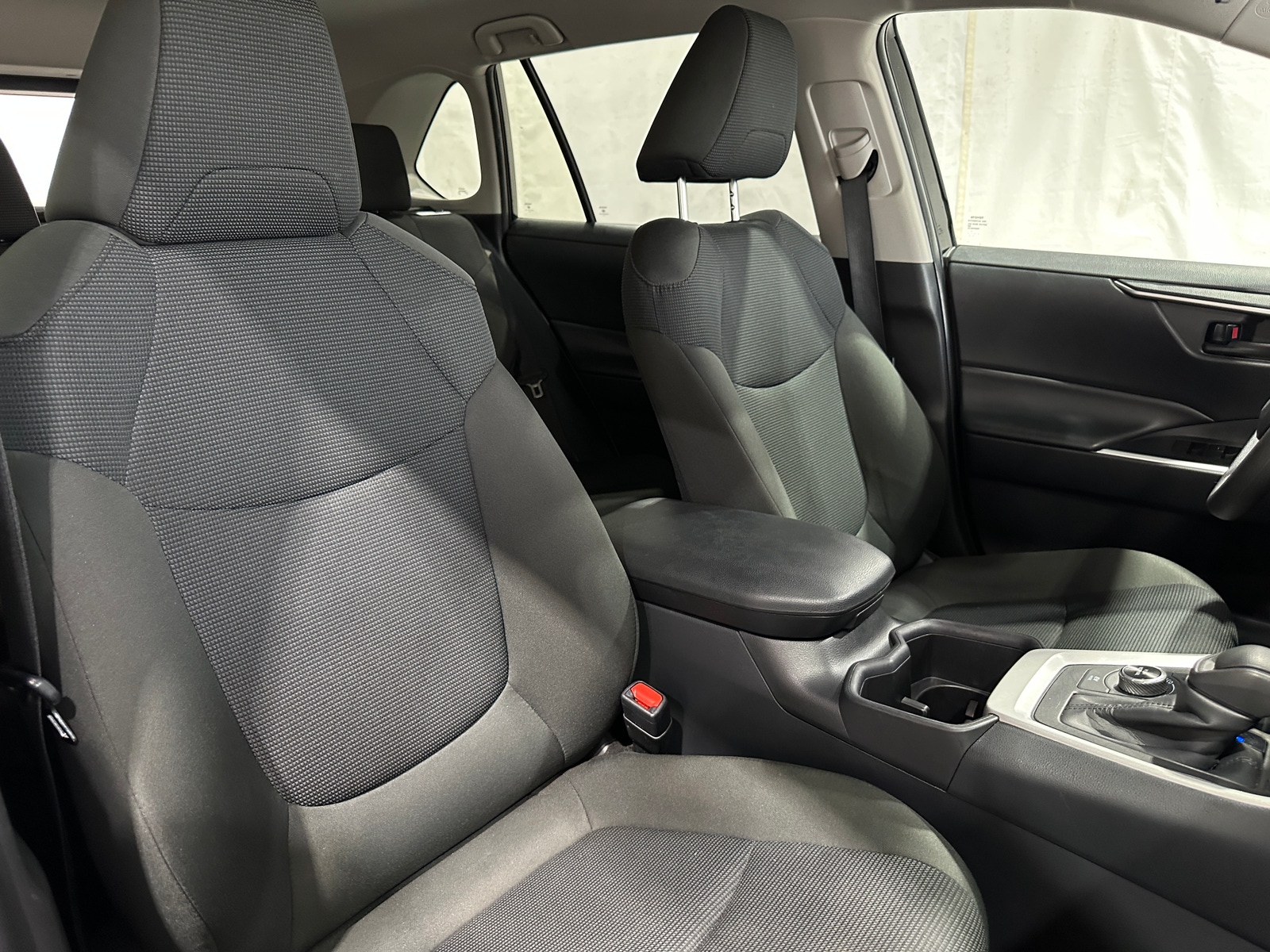 Thumbnail: 2025 Toyota RAV4 - 2