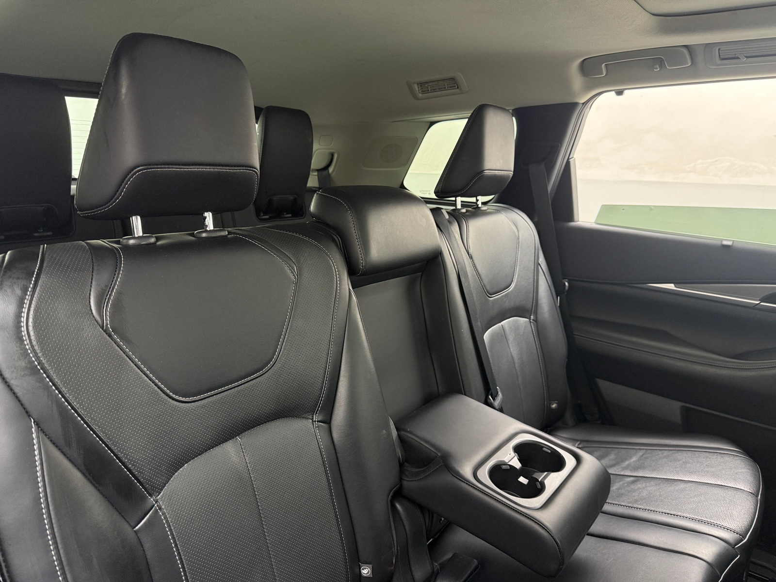 Thumbnail: 2023 INFINITI QX60 - 5