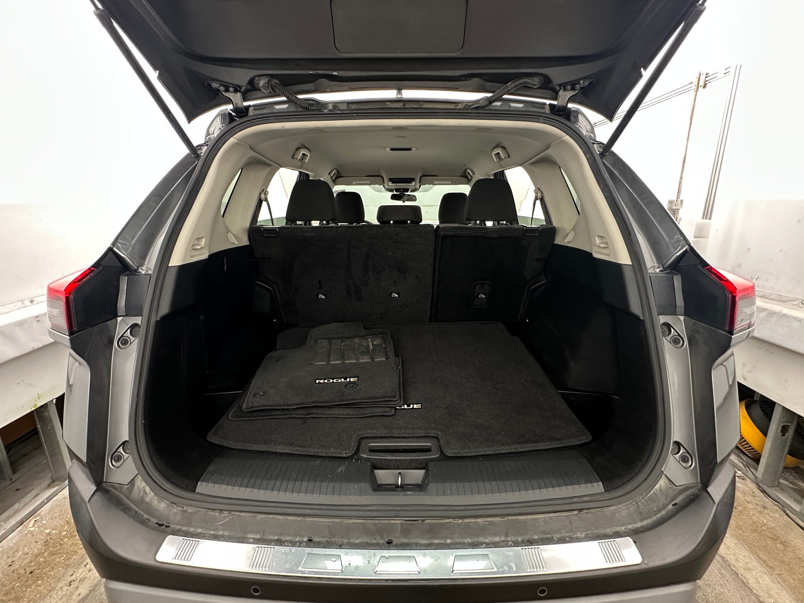 Thumbnail: 2023 Nissan Rogue - 7