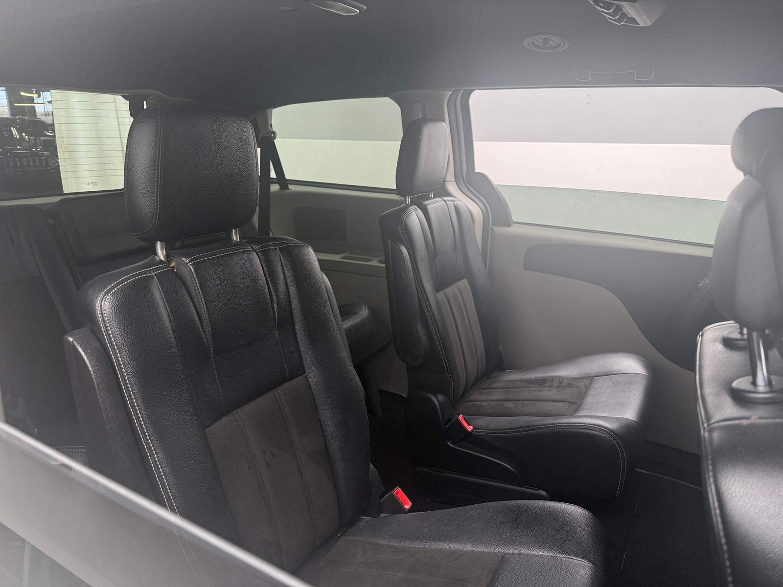 Thumbnail: 2020 Dodge Grand Caravan - 5