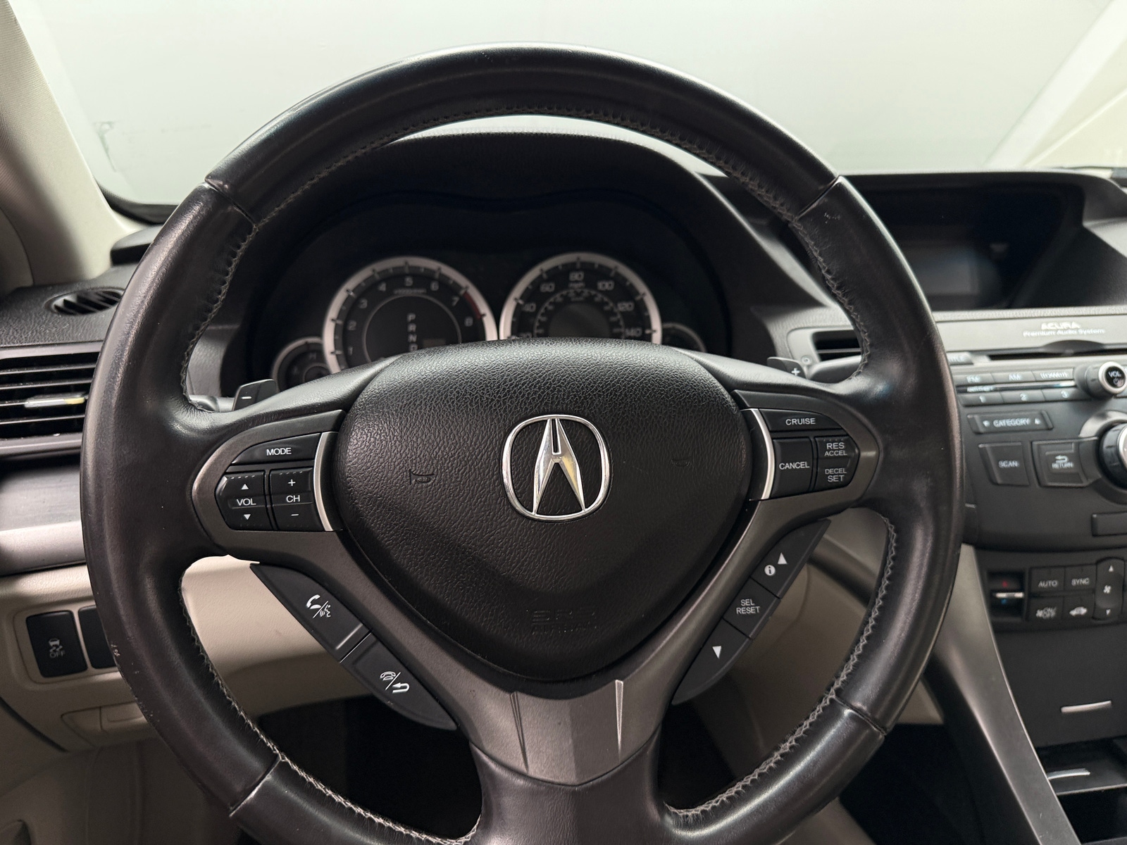 Thumbnail: 2011 Acura TSX - 4