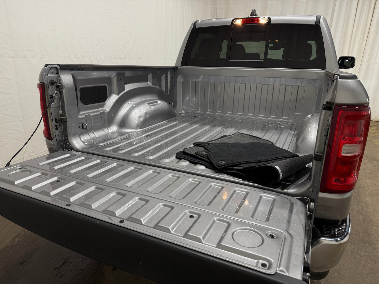 Thumbnail: 2025 RAM 1500 - 7