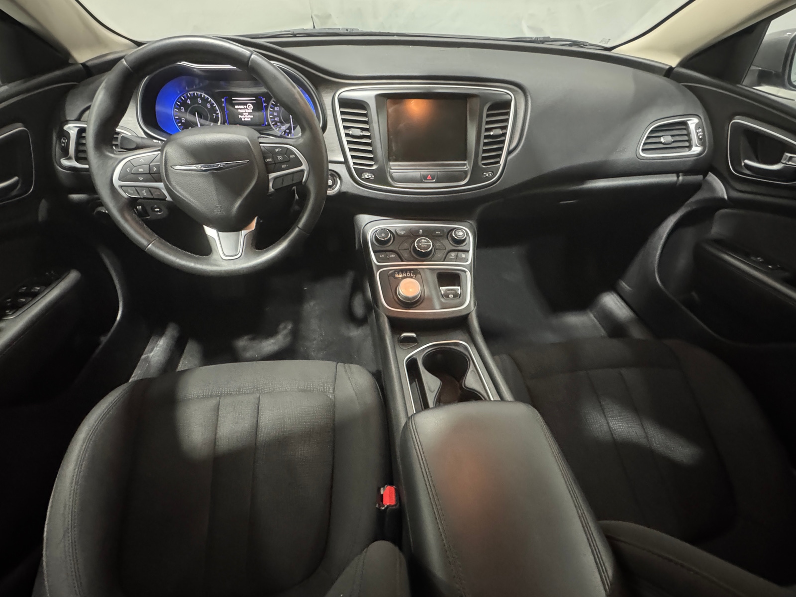 Thumbnail: 2016 Chrysler 200 - 3