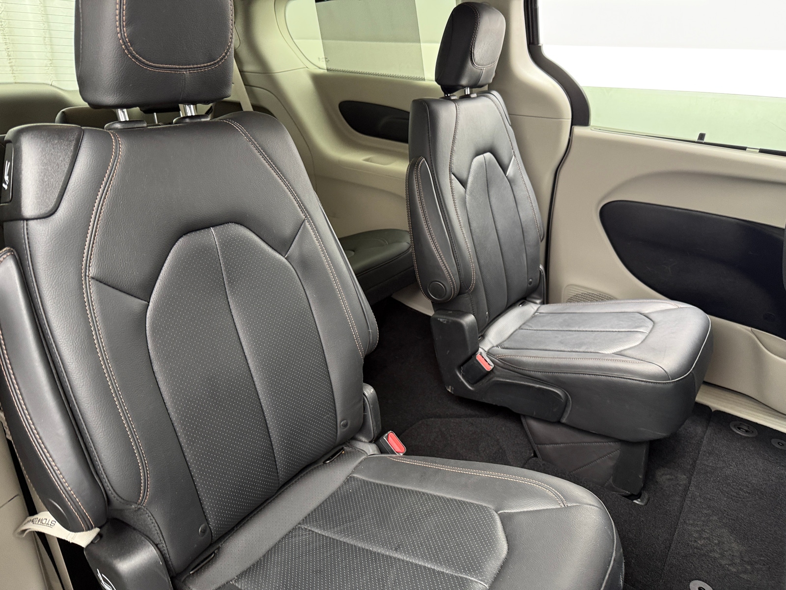 Thumbnail: 2019 Chrysler Pacifica - 5