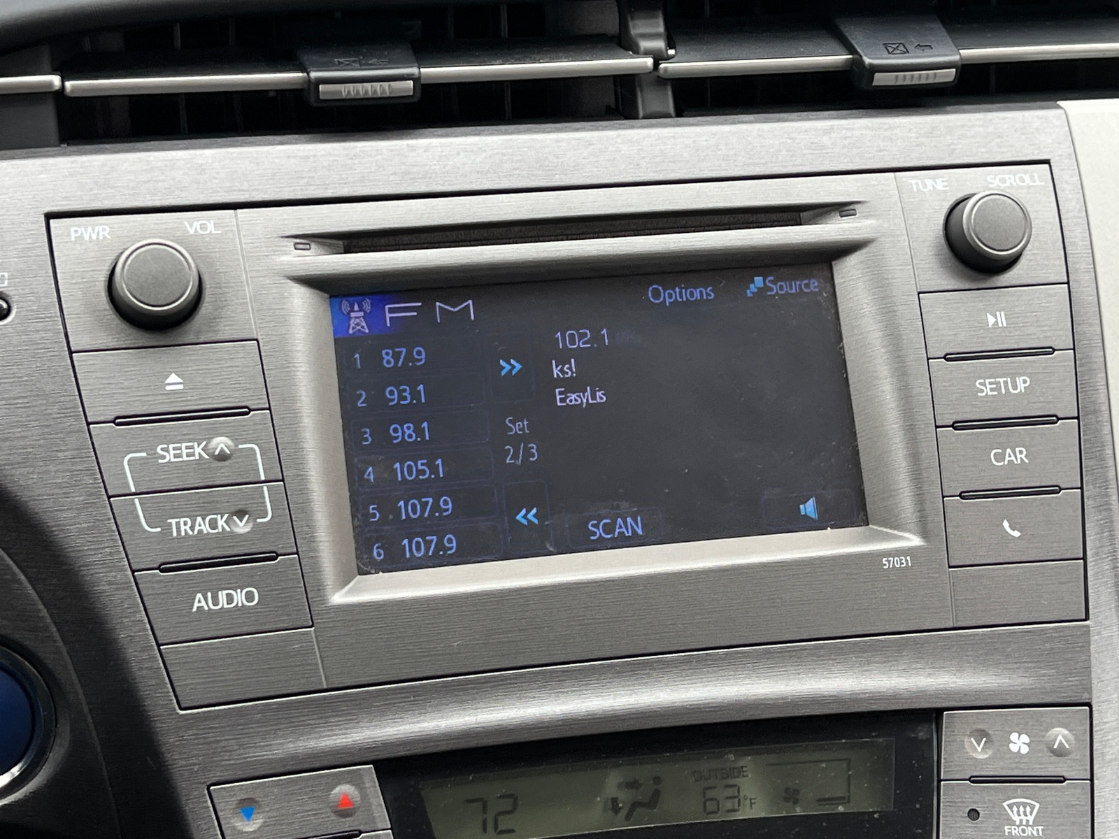 Thumbnail: 2012 Toyota Prius - 4