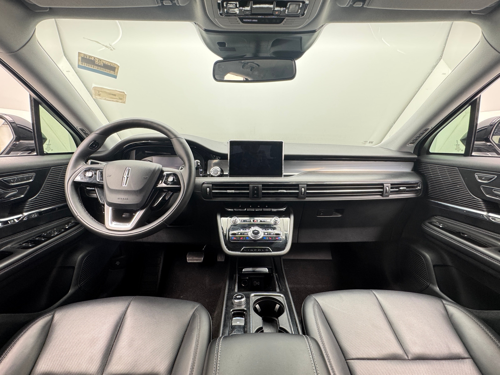 Thumbnail: 2022 Lincoln Corsair - 2