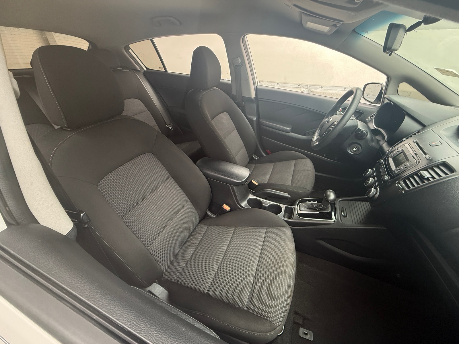 Thumbnail: 2017 Kia Forte - 2