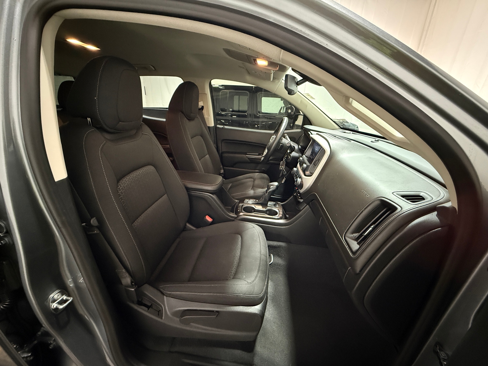 Thumbnail: 2022 GMC Canyon - 2