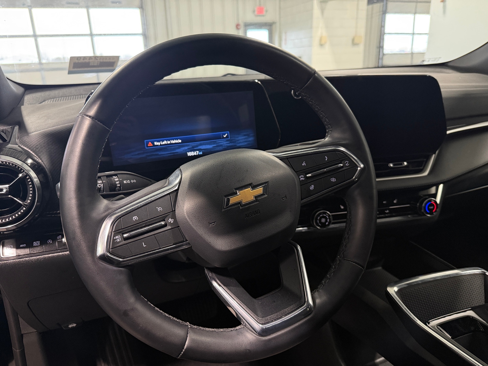 Thumbnail: 2025 Chevrolet Equinox - 5