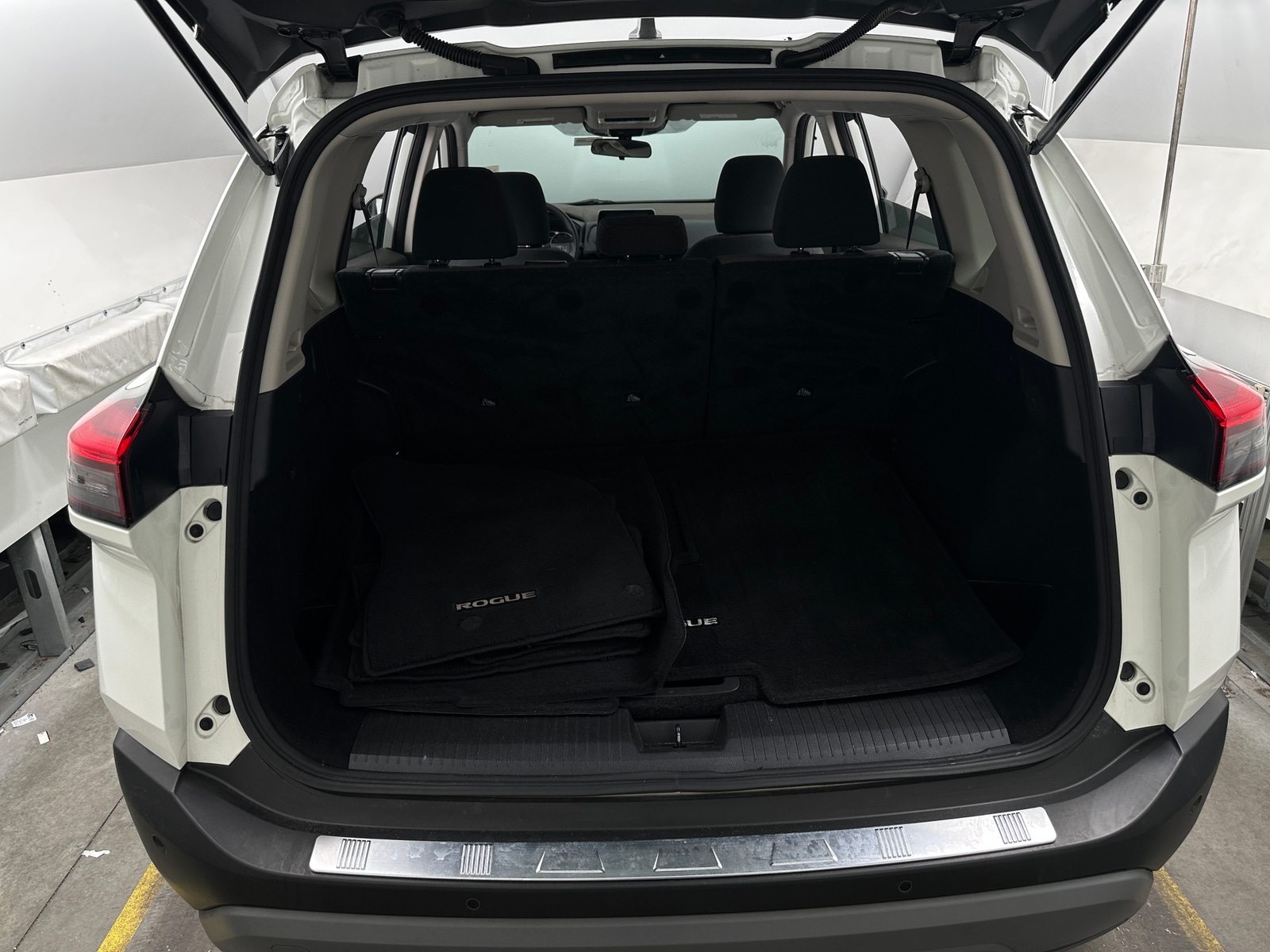 Thumbnail: 2022 Nissan Rogue - 7