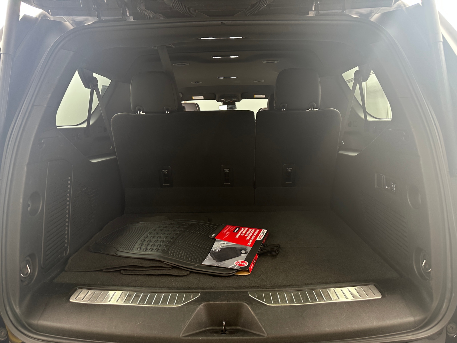 Thumbnail: 2023 Chevrolet Suburban - 6