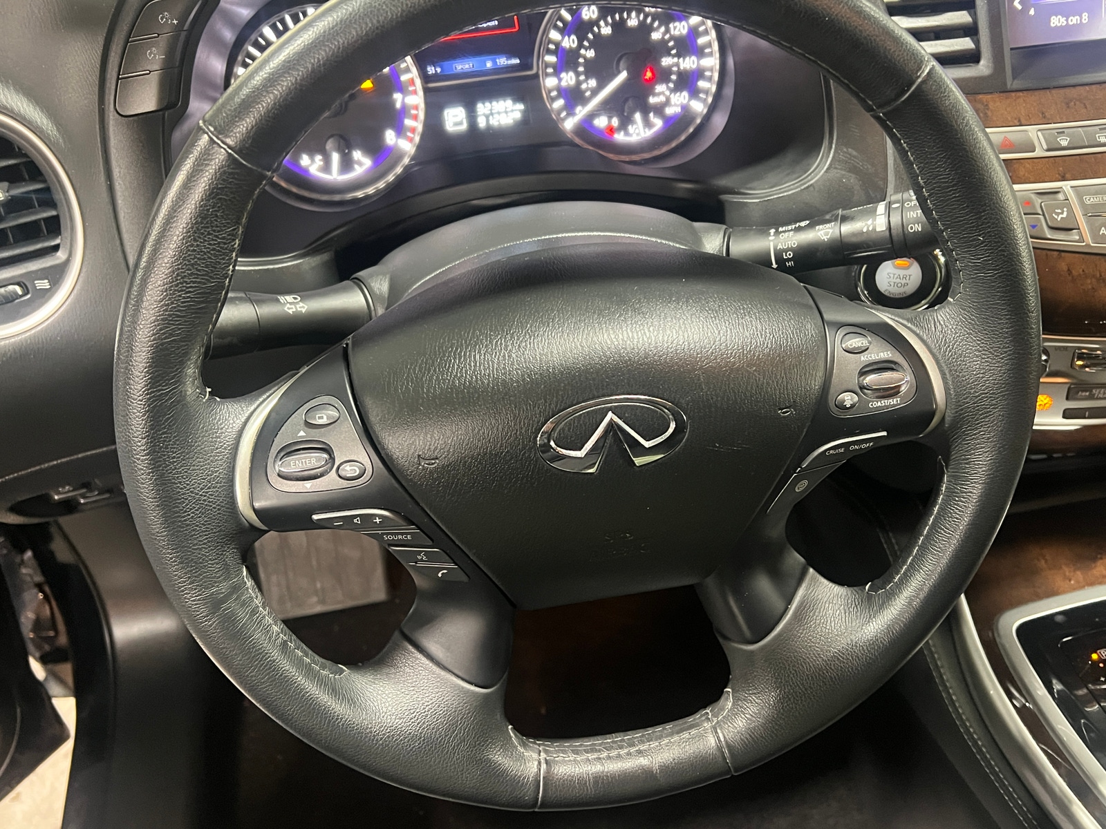 Thumbnail: 2017 INFINITI QX60 - 4