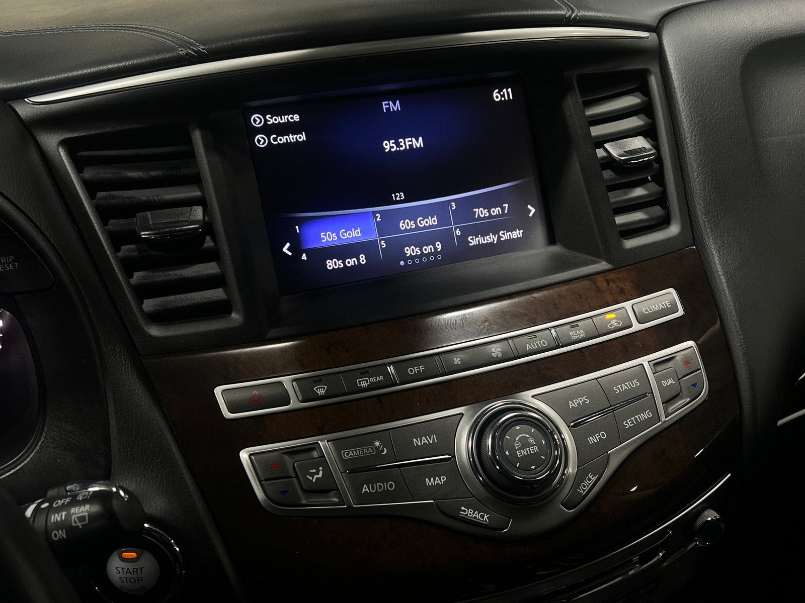 Thumbnail: 2017 INFINITI QX60 - 3