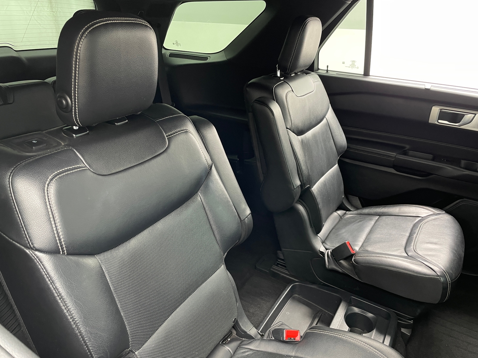 Thumbnail: 2020 Ford Explorer - 5