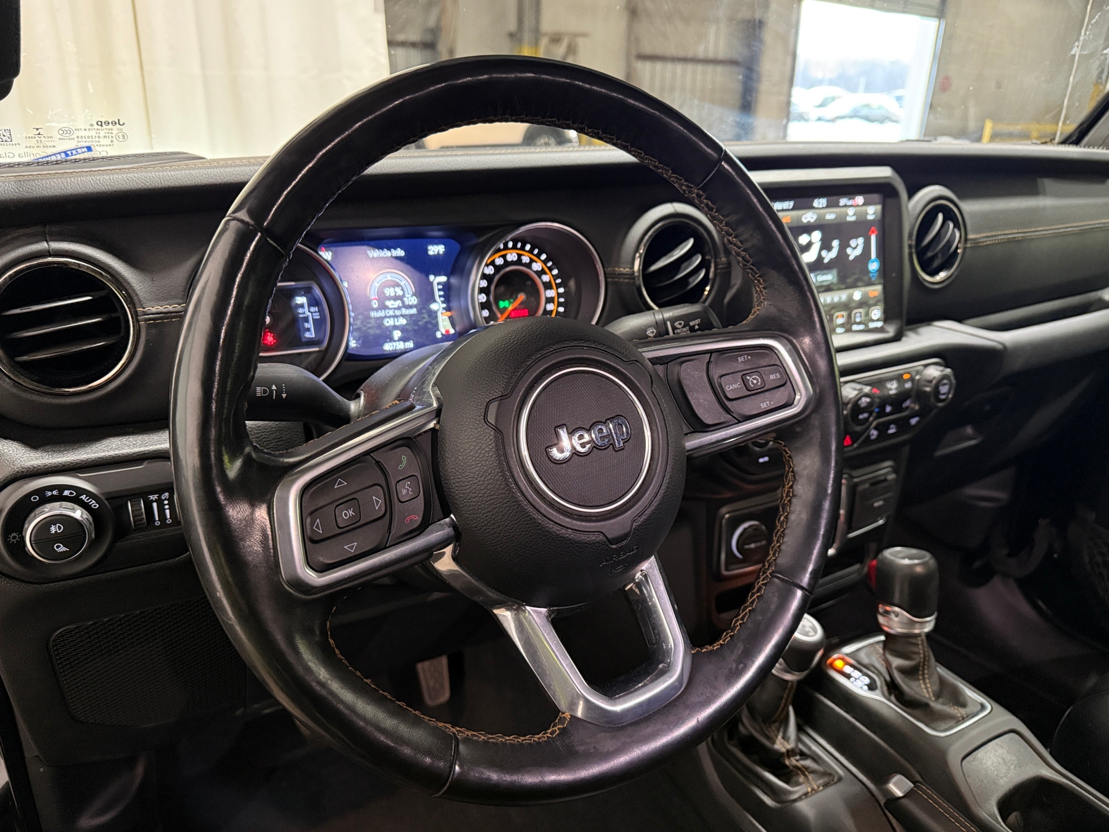 Thumbnail: 2022 Jeep Gladiator - 4