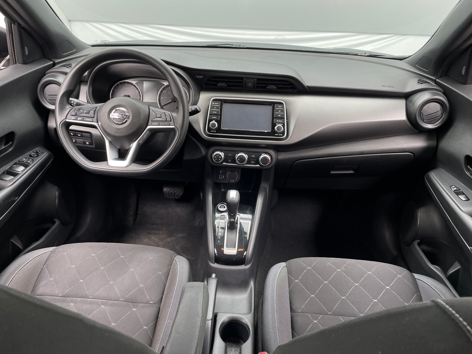 Thumbnail: 2020 Nissan Kicks - 3