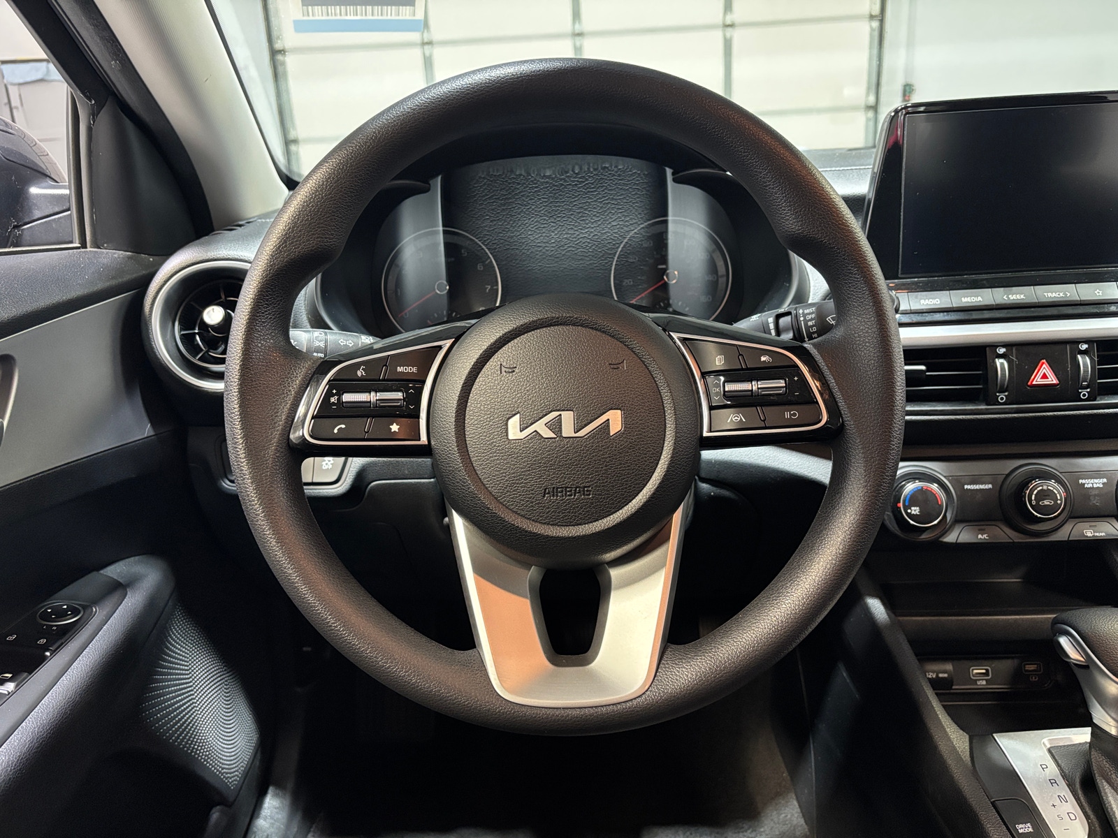 Thumbnail: 2024 Kia Forte - 5