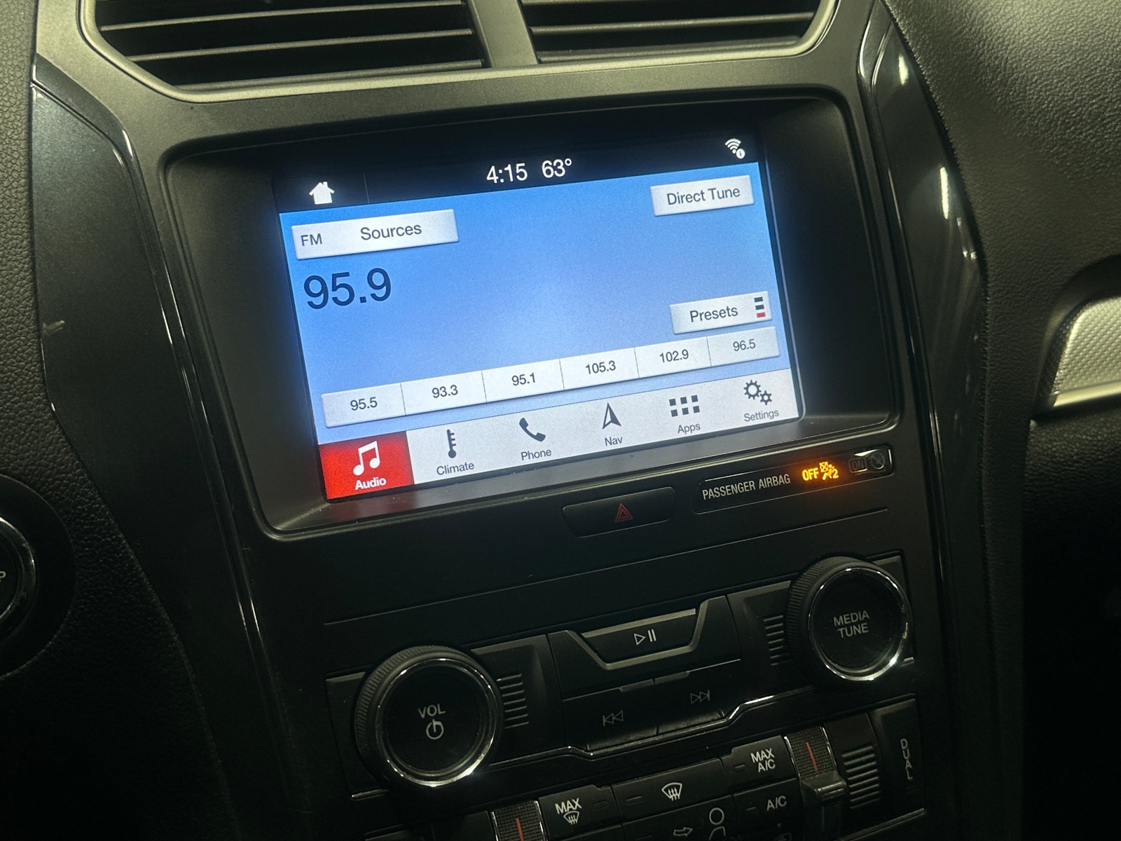 Thumbnail: 2019 Ford Explorer - 4