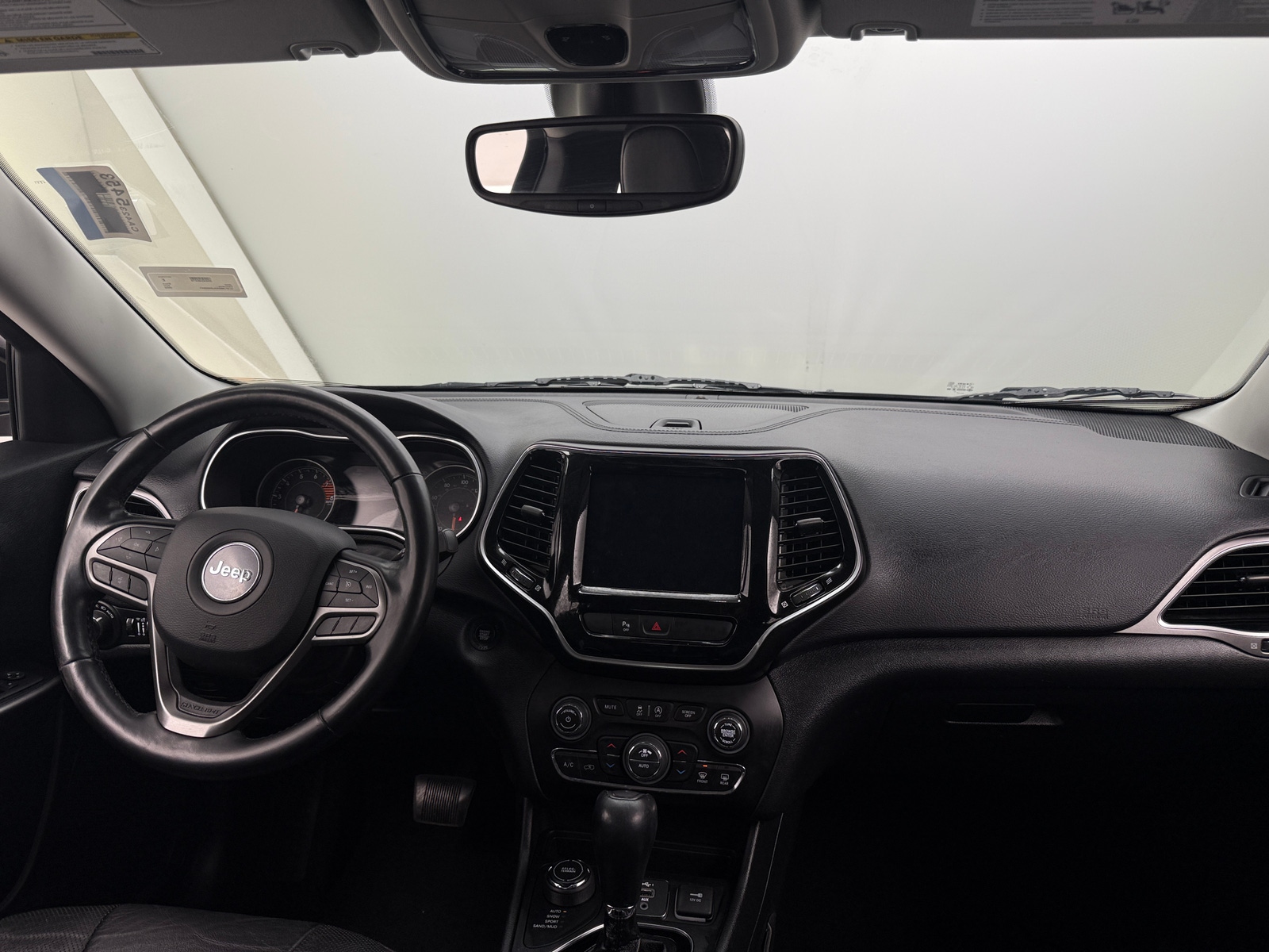 Thumbnail: 2020 Jeep Cherokee - 2