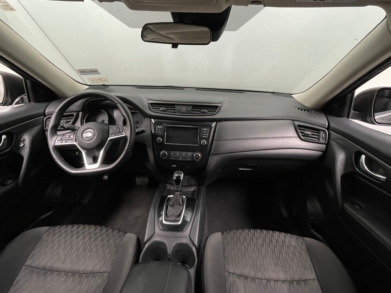 Thumbnail: 2020 Nissan Rogue - 3