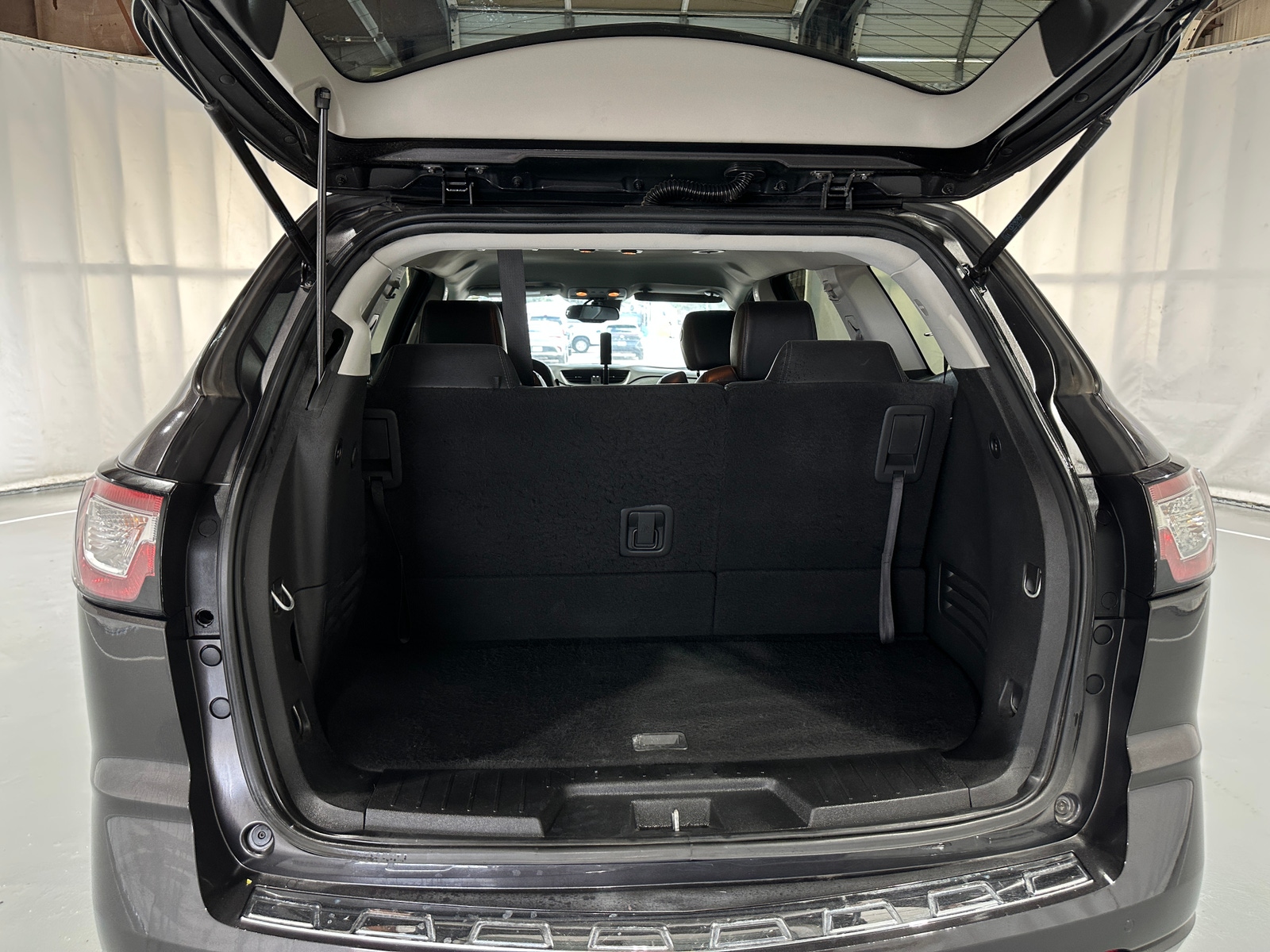 Thumbnail: 2016 Chevrolet Traverse - 6