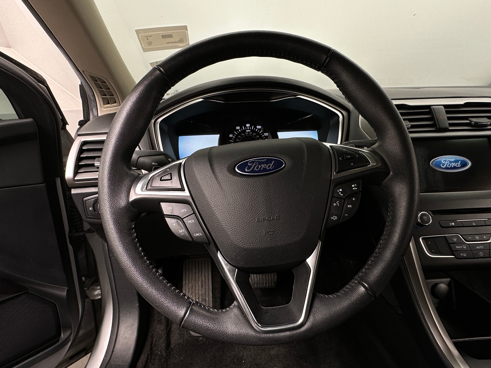 Thumbnail: 2017 Ford Fusion - 5