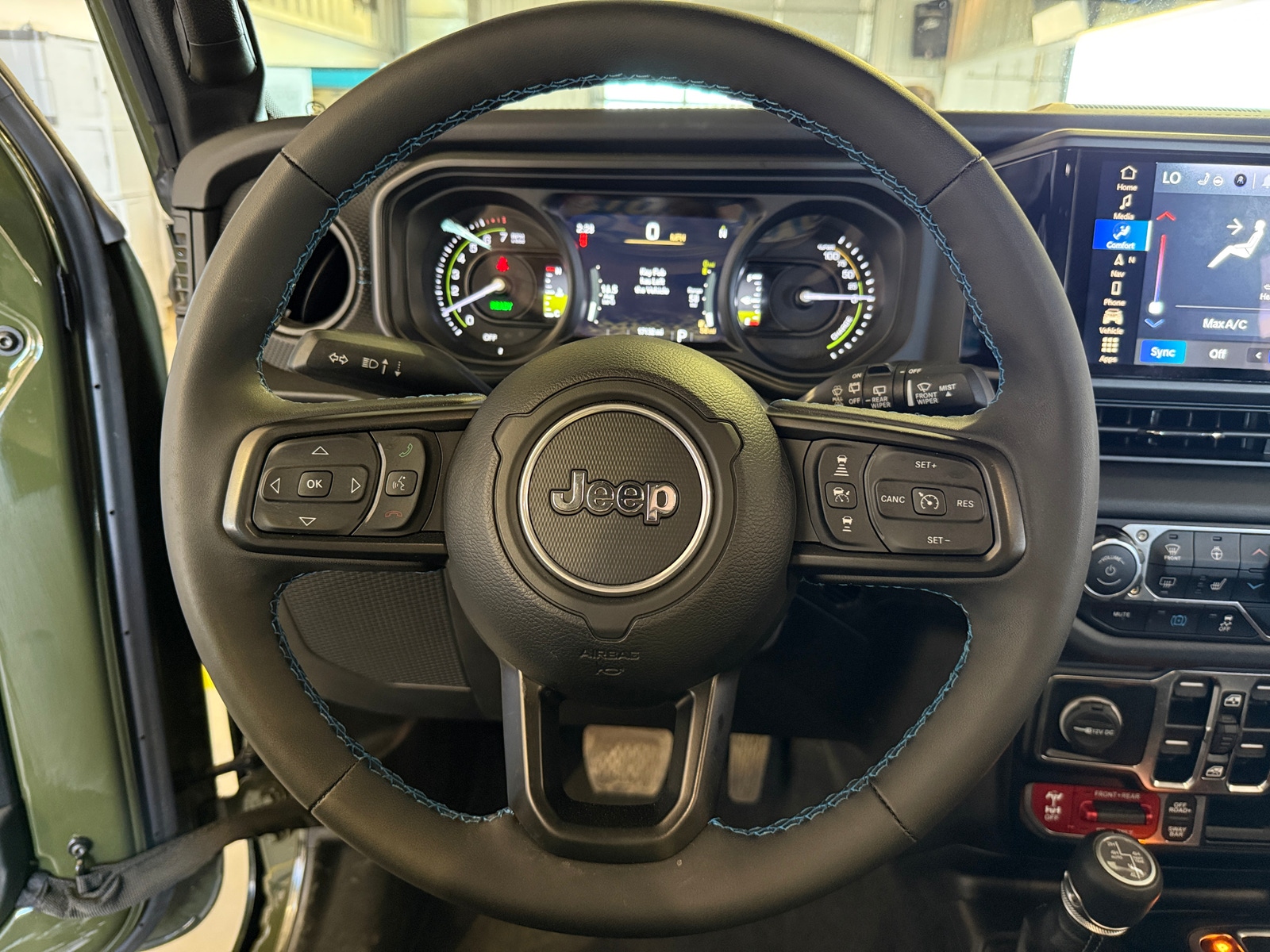 Thumbnail: 2024 Jeep Wrangler - 4