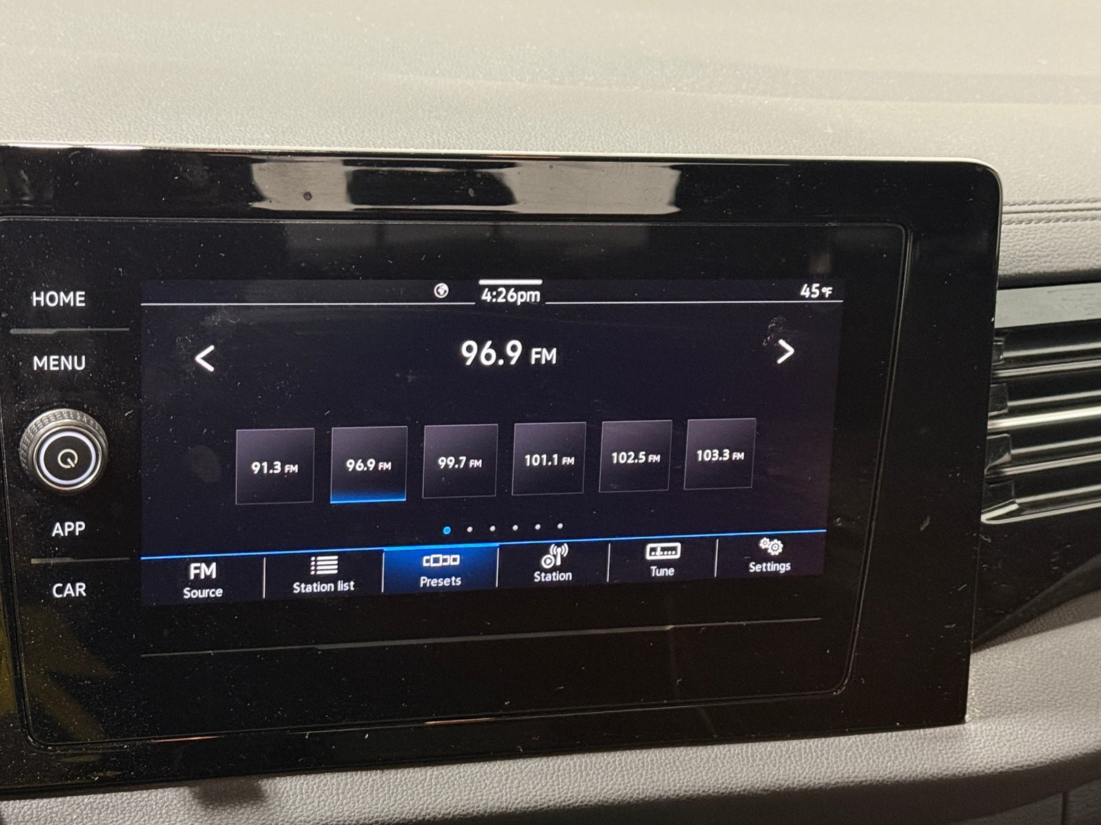 Thumbnail: 2025 Volkswagen Jetta - 4