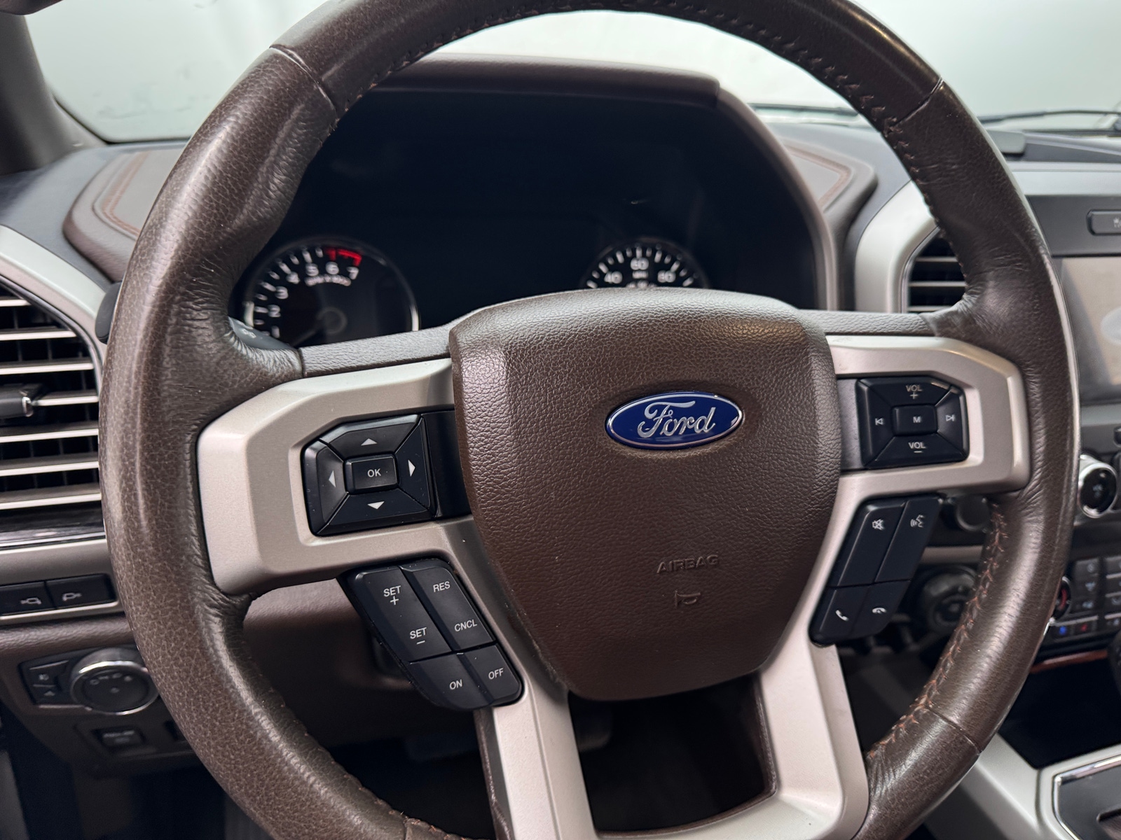 Thumbnail: 2019 Ford Econoline - 4