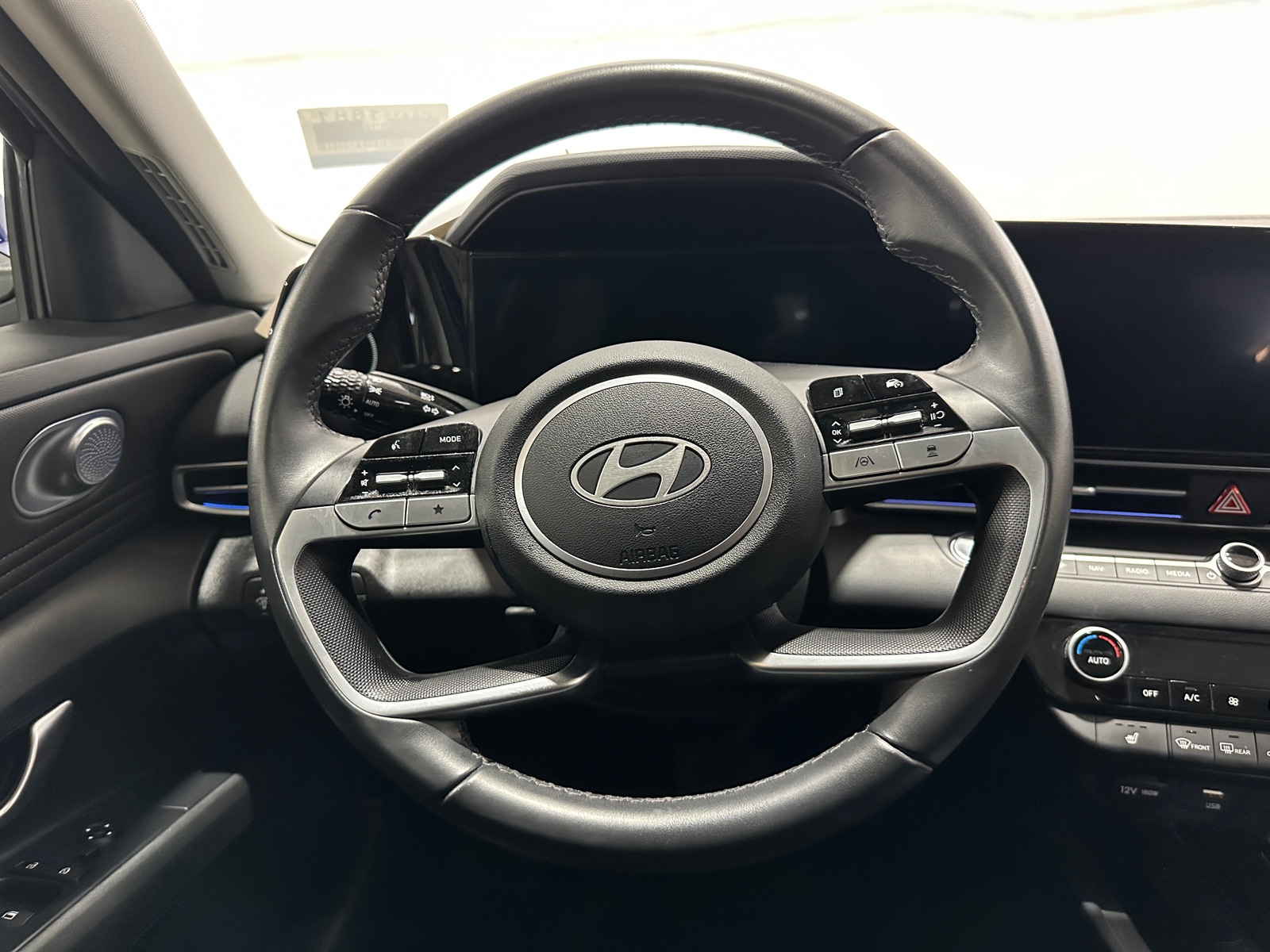 Thumbnail: 2025 Hyundai Elantra - 5