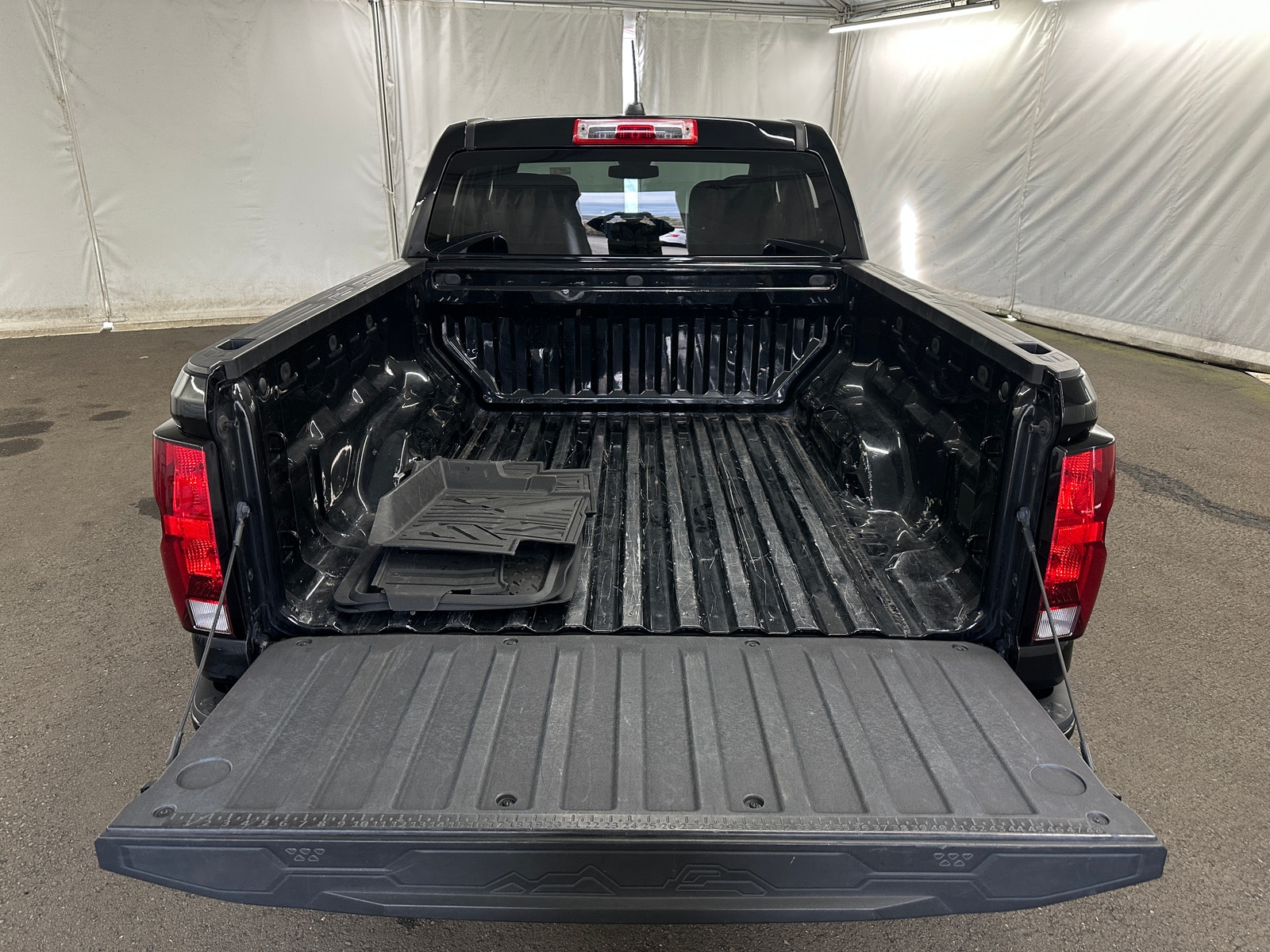 Thumbnail: 2023 Chevrolet Colorado - 7