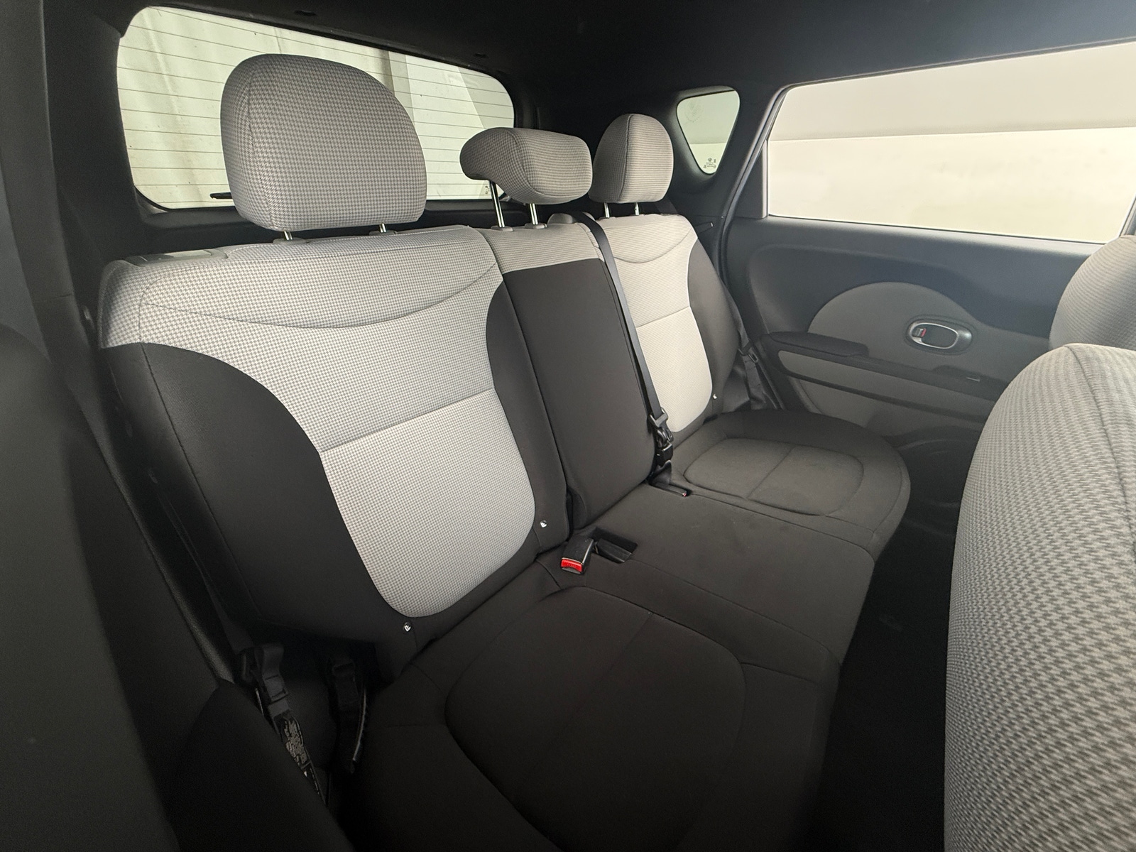 Thumbnail: 2017 Kia Soul - 6