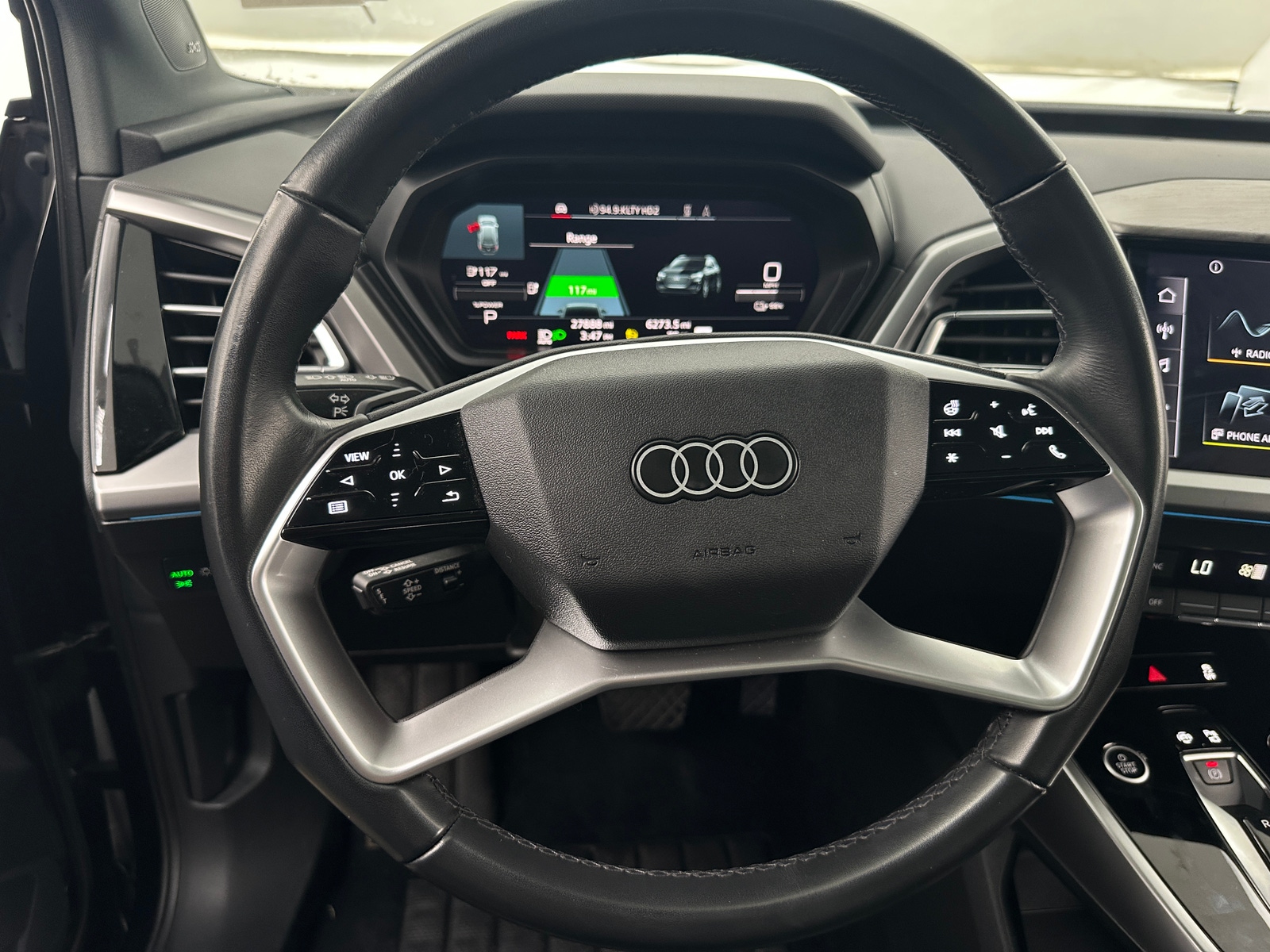 Thumbnail: 2023 Audi Q4 e-tron - 4