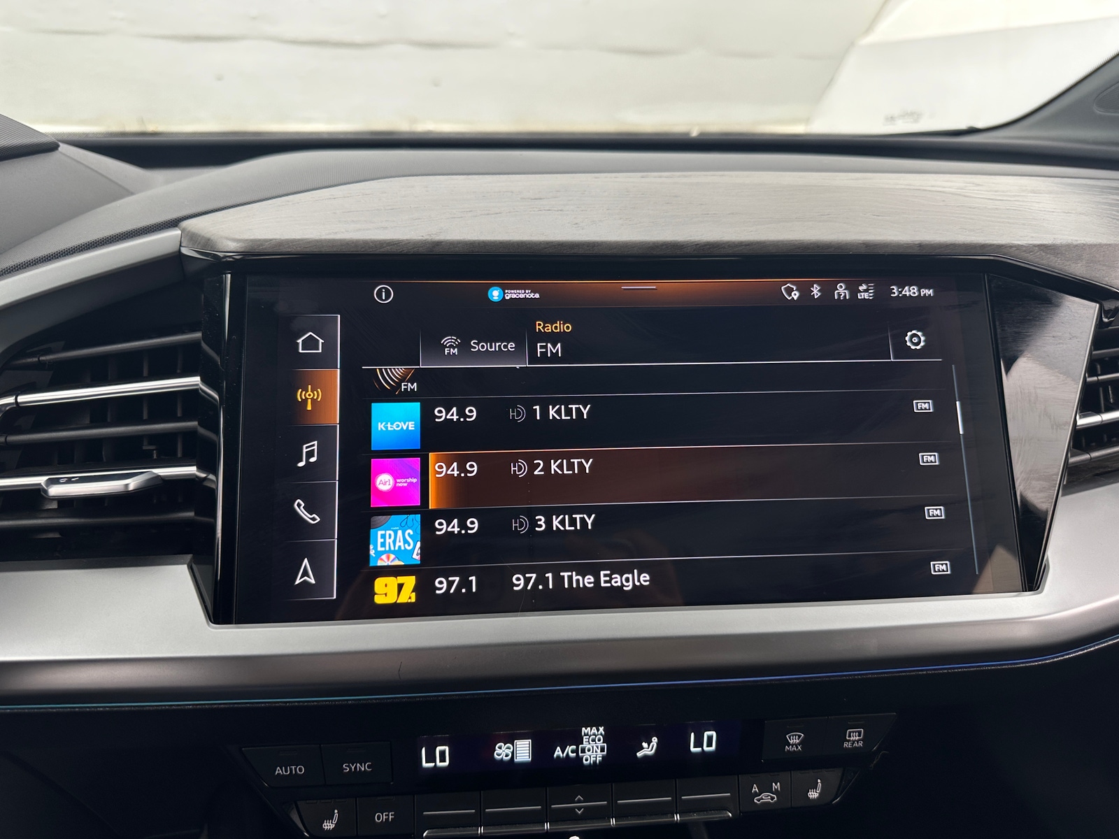 Thumbnail: 2023 Audi Q4 e-tron - 3