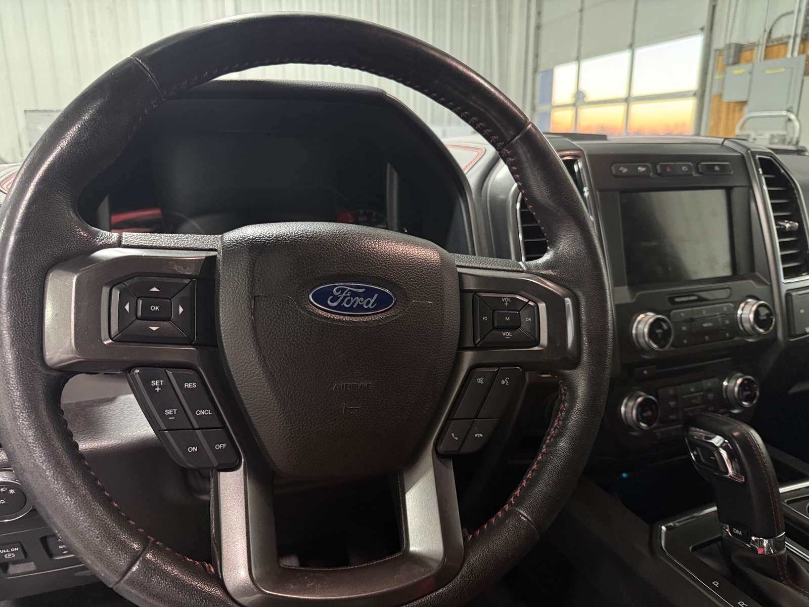 Thumbnail: 2018 Ford Econoline - 4