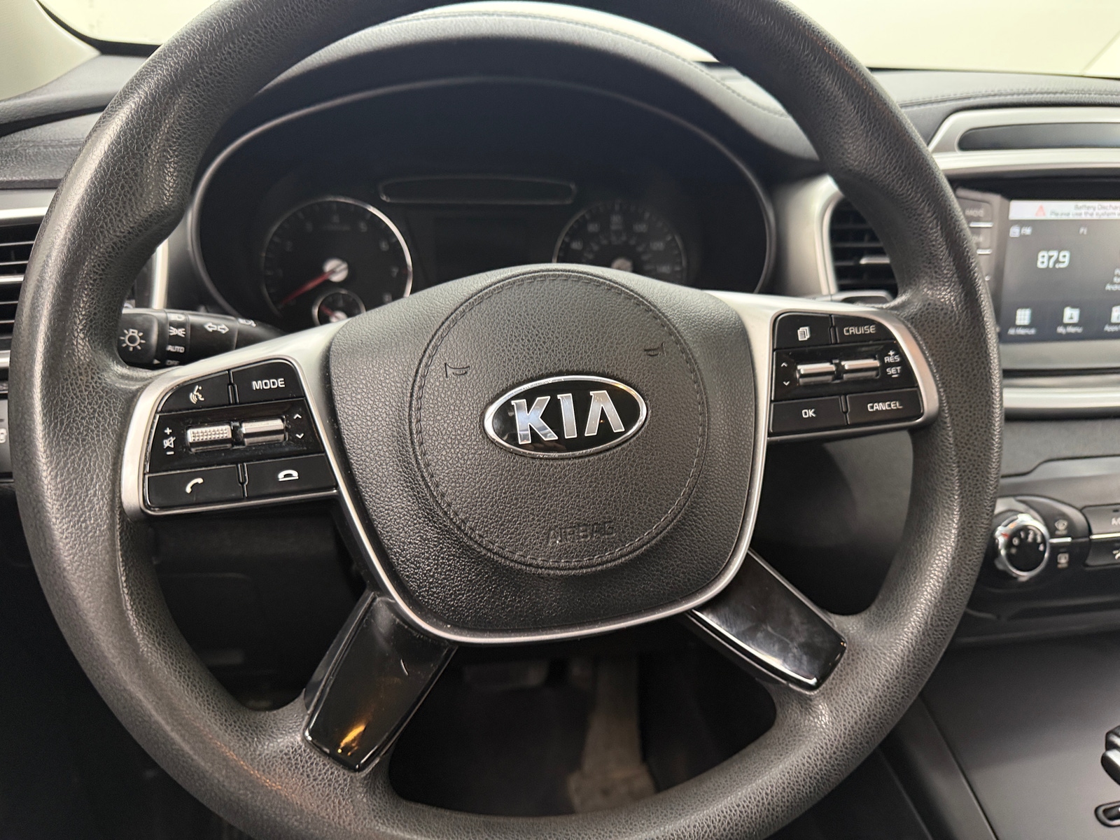 Thumbnail: 2019 Kia Sorento - 5